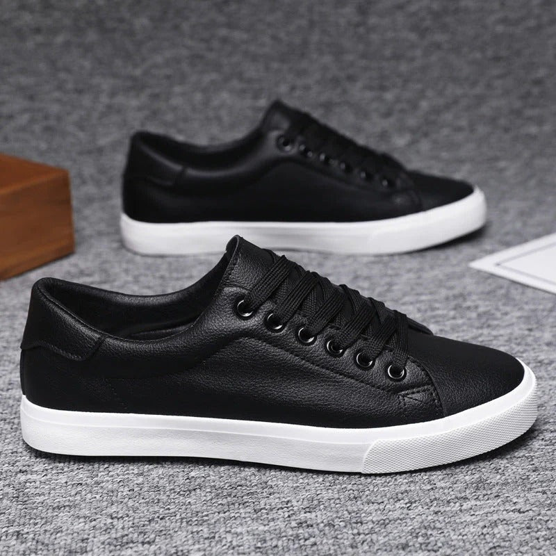 Heren lage Old Money Sneaker– Zwart met witte zool – Casual PU leren schoenen