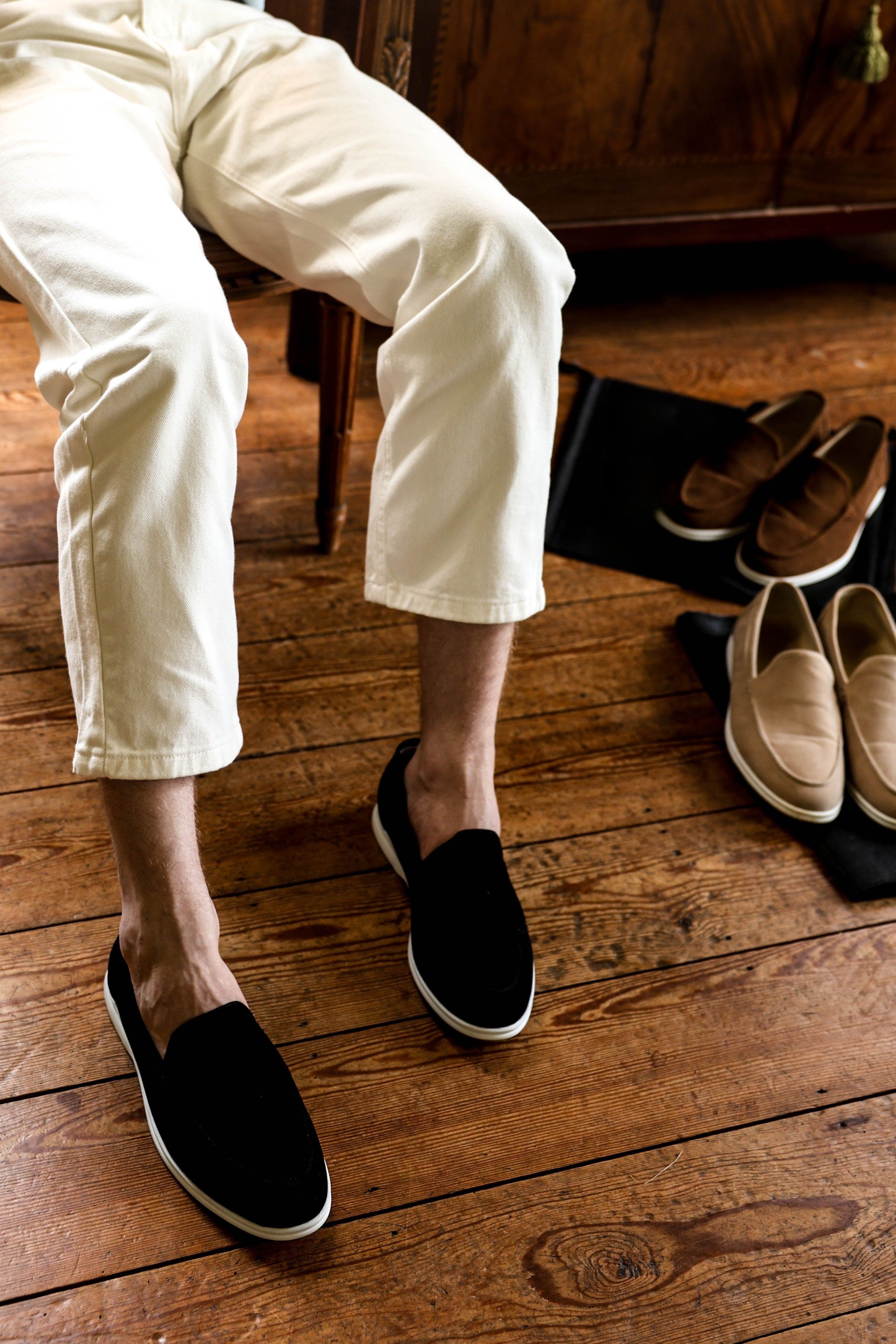 OLD MONEY - PREMIUM SUEDE LOAFERS ZWART
