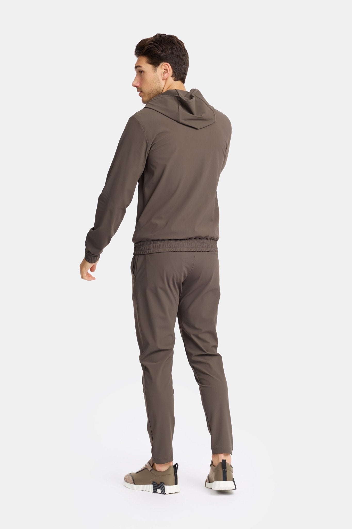 Midnight Mocha Bruin Techsuit met Capuchon | Modestio